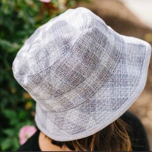 Reversible Plaid Print/Gray Bucket Hat